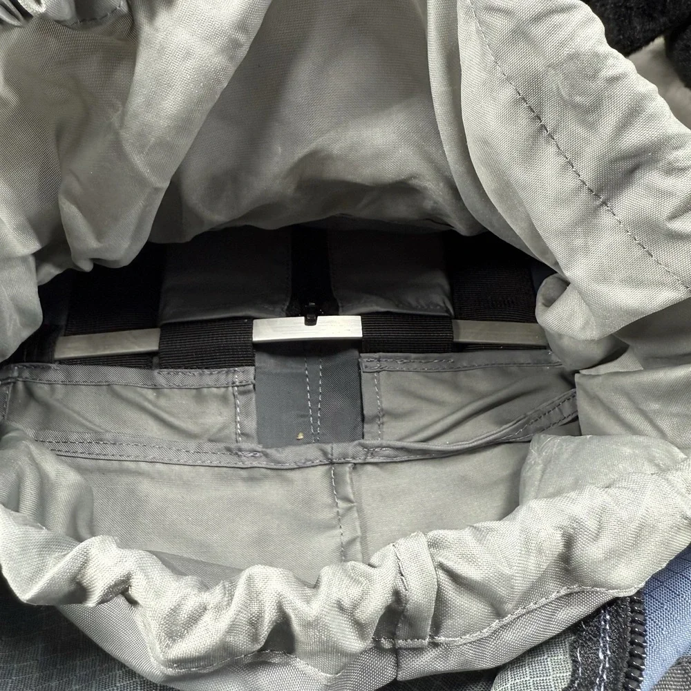 New VAUDE Asymmetric‎ 30 Back Pack Blue  Interior (Medium)